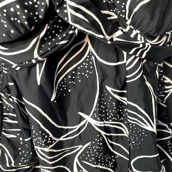 Isabel Maternity Black White Halter Floral Pattern Swimsuit Size D/DD Large NEW! - Picture 3 of 7